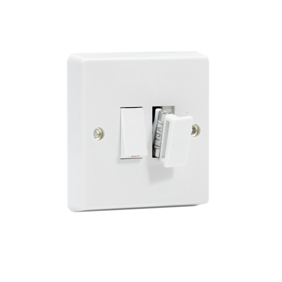 13A Switched Fused Spur White